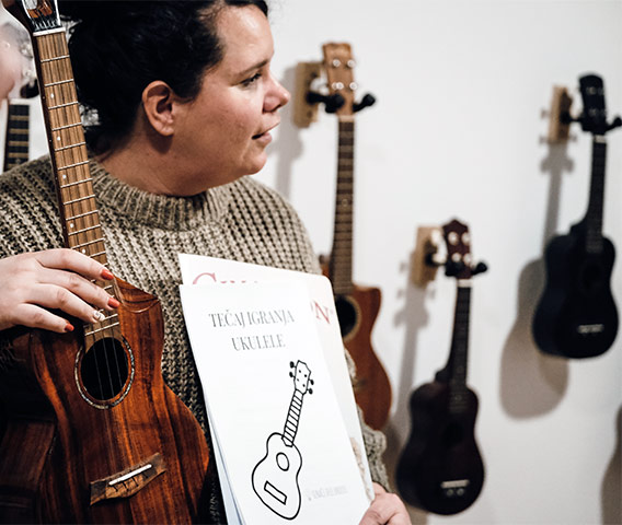 Ukulele: začetni tečaj (orkester)